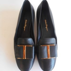 Ferragamo Sarno Leather Bow Flats 